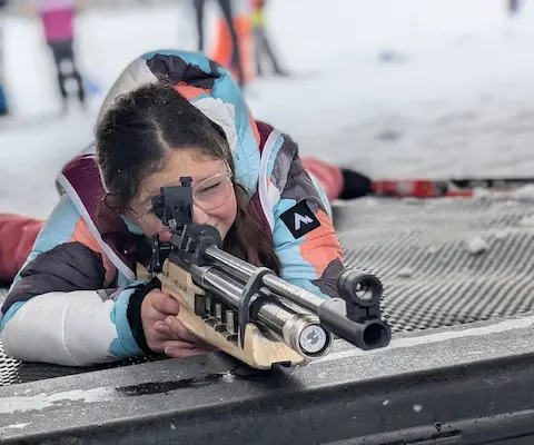 Cours de ski jura. Activités ski de randonnée nordique, télémark, ski-raquette, randonnées raquettes, biathlon, vtt sur neige, en famille ou en groupe EVG/EVJF dans le Jura
