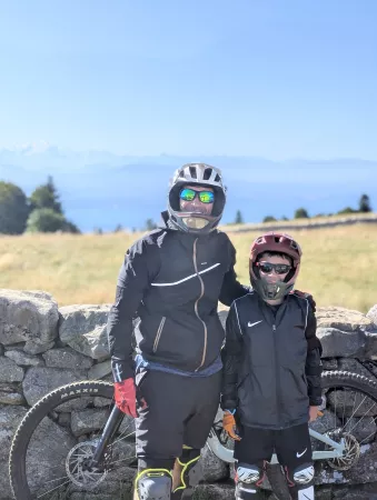 Enduro VTT Lac Léman (Initiation+) - Activité Jura - Une belle diversité de paysages entre alpage et vue sur le Mont...