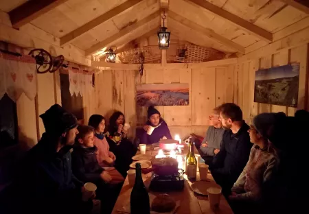 Randonnée raquettes <br> Nocturne avec Fondue en refuge - Activité Jura - Vivez une expérience hors du commun...