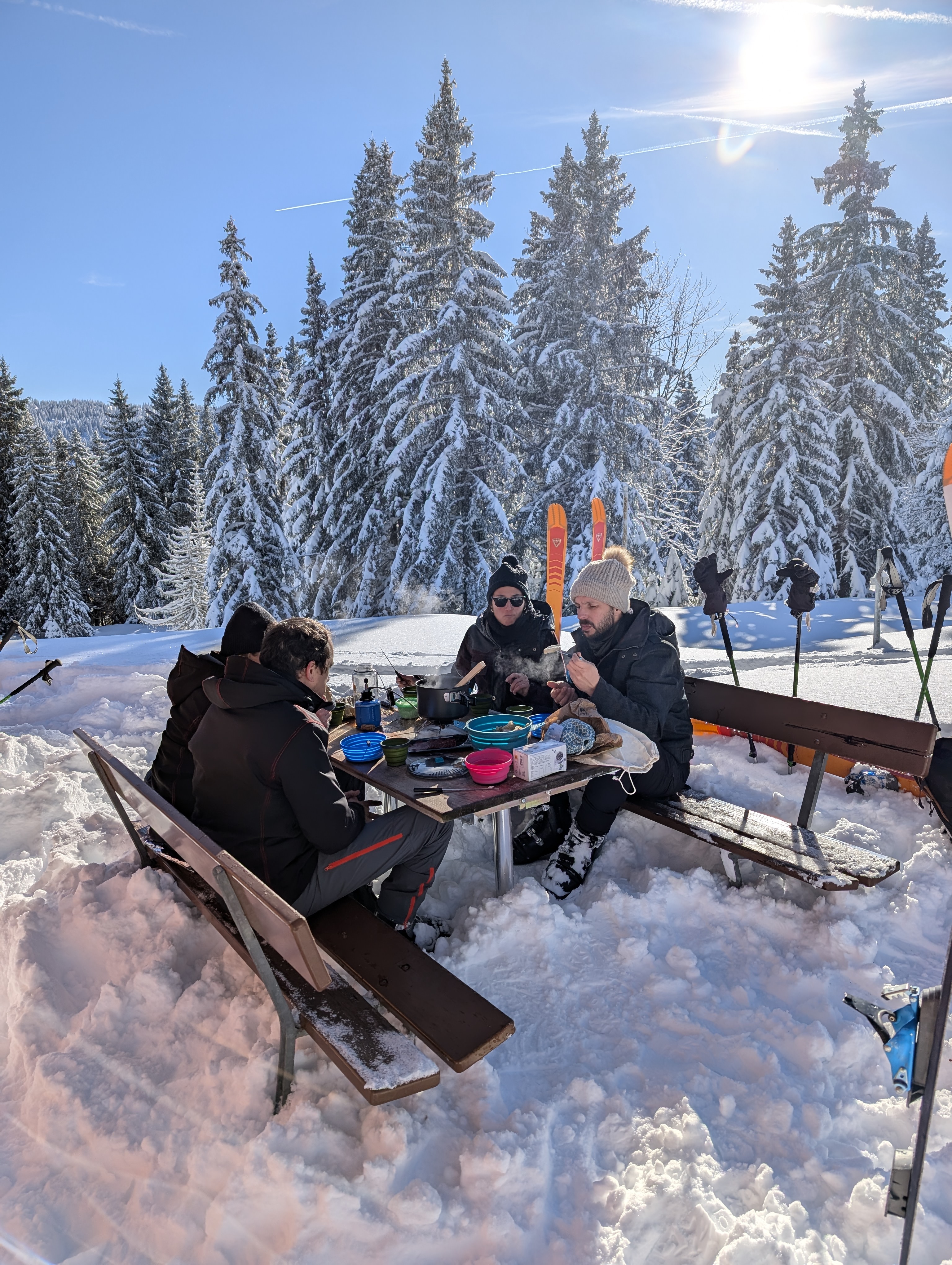 Ski de rando journée Fondue - neige dans le Jura - Une belle journée pour profiter pleinement de notre beau massif...