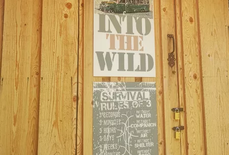 Escape game Into the wild - Activité Jura - Sauvez des randonneurs du wilderness jurassien !
Et développez vos...