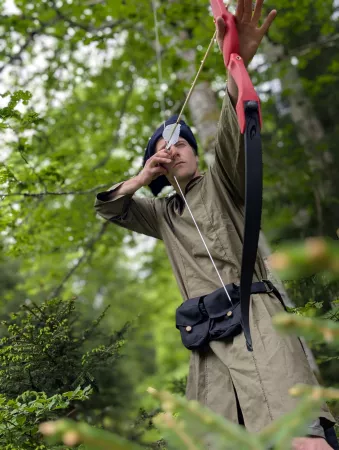 fantasy archery - Activité Jura - Au temps des trolls et autres gargouilles, les forêts du Jura...