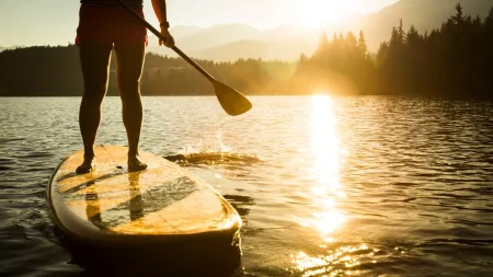  Lever de soleil en PADDLE  - Activité Jura - Le Stand Up Paddle est un sport qui consiste à ramer ou pagayer debout...