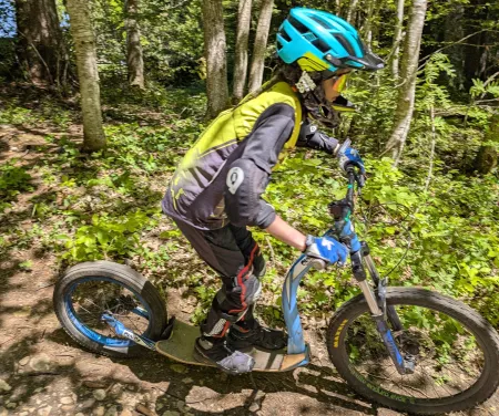 Descente en Trottinette de montagne dans le Jura - Activité Jura - Activité ludique de descente avec une trottinette de...