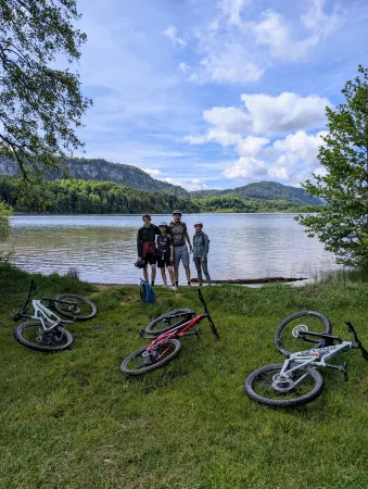 Lacs & Cascades du Jura en VTT - Activité Jura - Découvrir le pays des Lacs en VTT, des couleurs émeraude au fil...