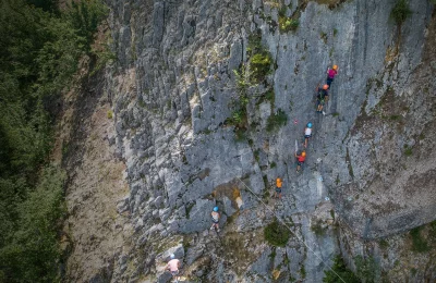 Via Ferrata de la roche au dade - Activité Jura - Via Ferrata à 10 min de la station des Rousses dans le Jura. Passages...