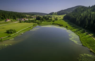 Lac &amp; tourbière mystérieuse - Activité Jura - Une randonnée facile et ludique pour découvrir le monde des lacs...