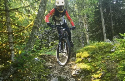 Enduro VTT journée - Activité Jura - Une belle journée on l'on prend le temps de savourer les magnifiques...