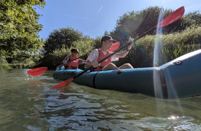 Packraft sur la Versoix - Activité Jura - Découverte d'une belle rivière sauvage entre France et Suisse....