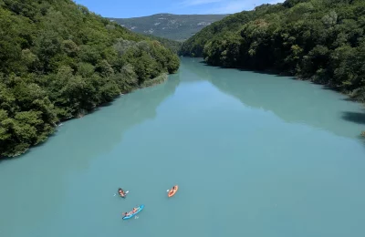Le Rhône sauvage en packraft - Activité Jura - À deux pas de Genève et du pays de Gex, partez à l'aventure sur...