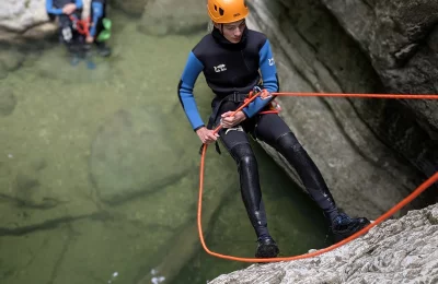Canyoning sportif coiserette integral - Activité Jura - Une demi journée pour les sportifs avec l'enchaînement du...