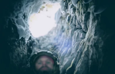 Les secouristes - Jeu de rôle dans le Jura - Activité Jura - Un appel au secours, une chute dans un gouffre, un...