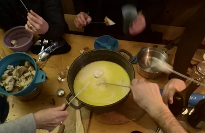 Groupe: journée fondue en refuge sur neige ou hors neige - Activité Jura - Une belle journée de découverte du Jura...